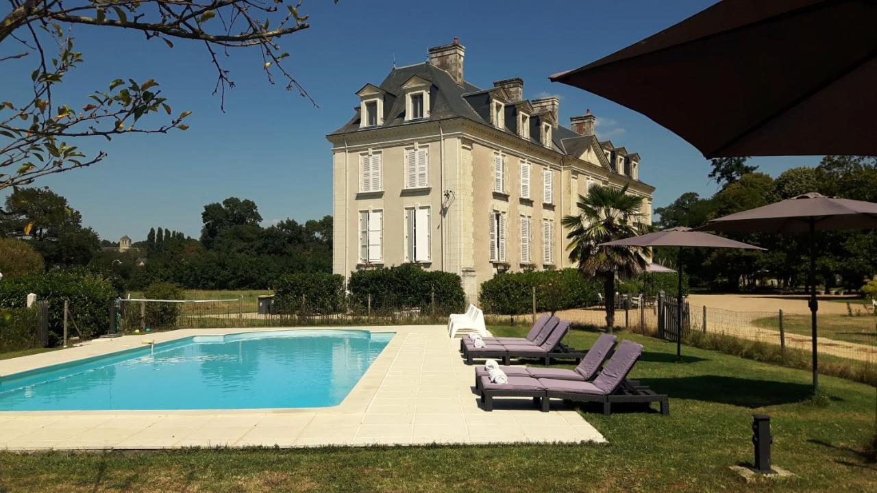Chateau La Mothaye - Self Catering Apartments With Pool In The Loire Valley Les Bois-d'Anjou 外观 照片