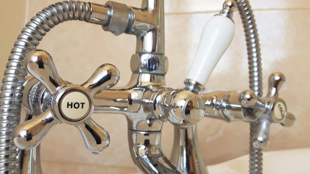 Chateau La Mothaye - Self Catering Apartments With Pool In The Loire Valley Les Bois-d'Anjou 外观 照片