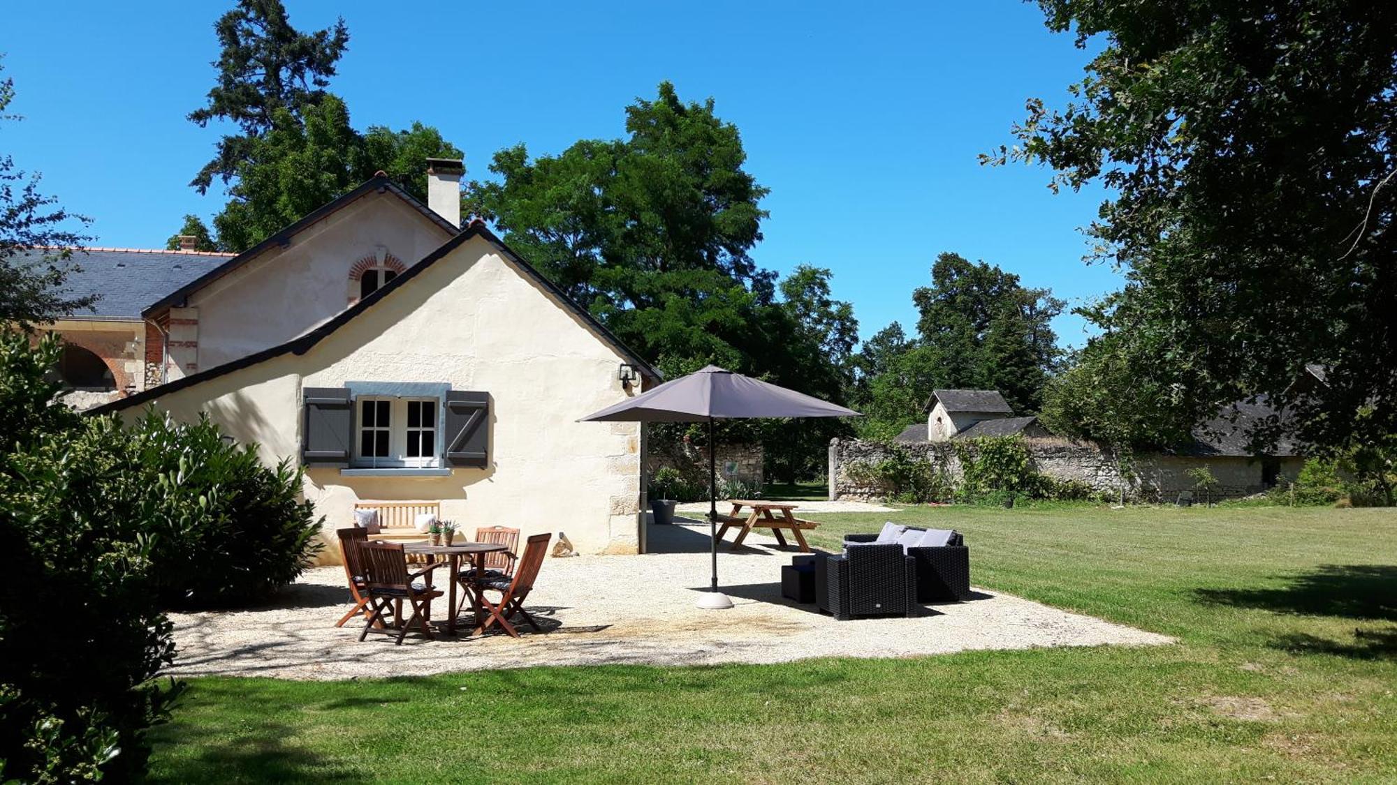 Chateau La Mothaye - Self Catering Apartments With Pool In The Loire Valley Les Bois-d'Anjou 客房 照片